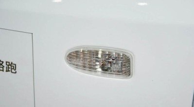 奇瑞e3前转向灯灯泡更换指南（学会更换奇瑞e3前转向灯灯泡）
