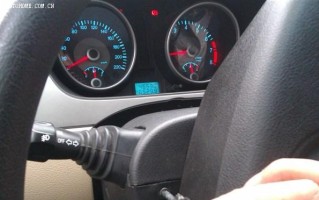 拆卸别克凯越左右转向灯线的步骤（简单操作让您轻松完成拆卸任务）